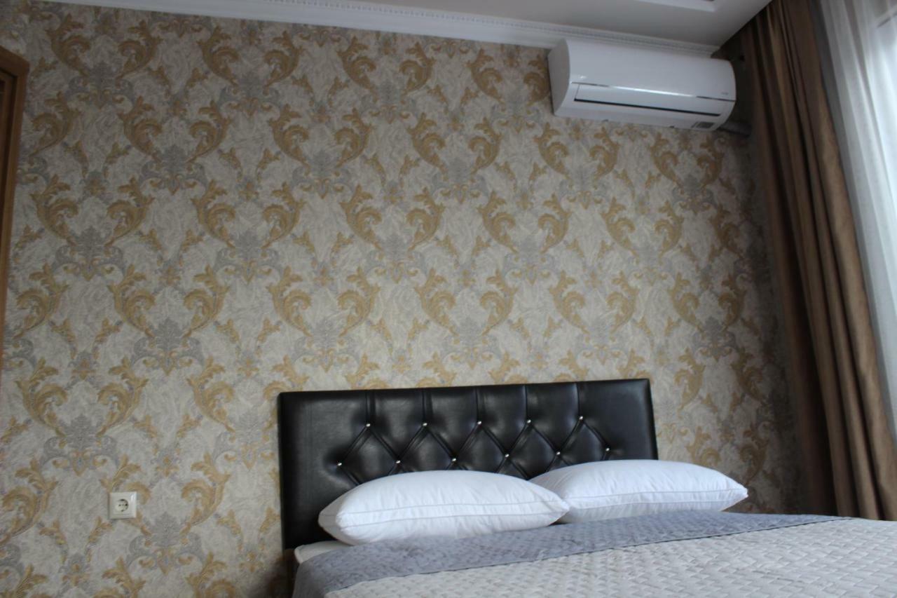 Hotel Union Batumi Exterior foto