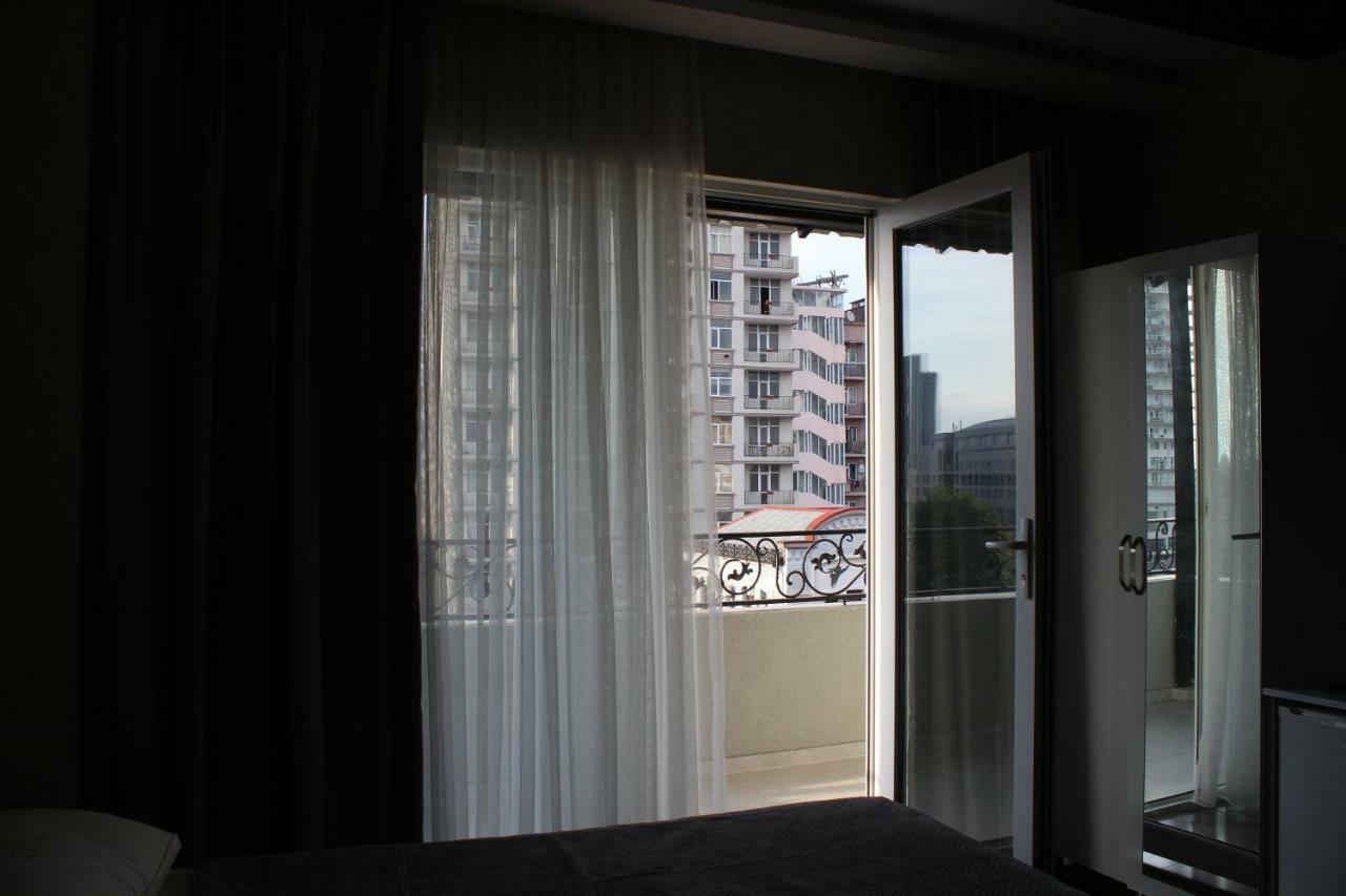 Hotel Union Batumi Exterior foto